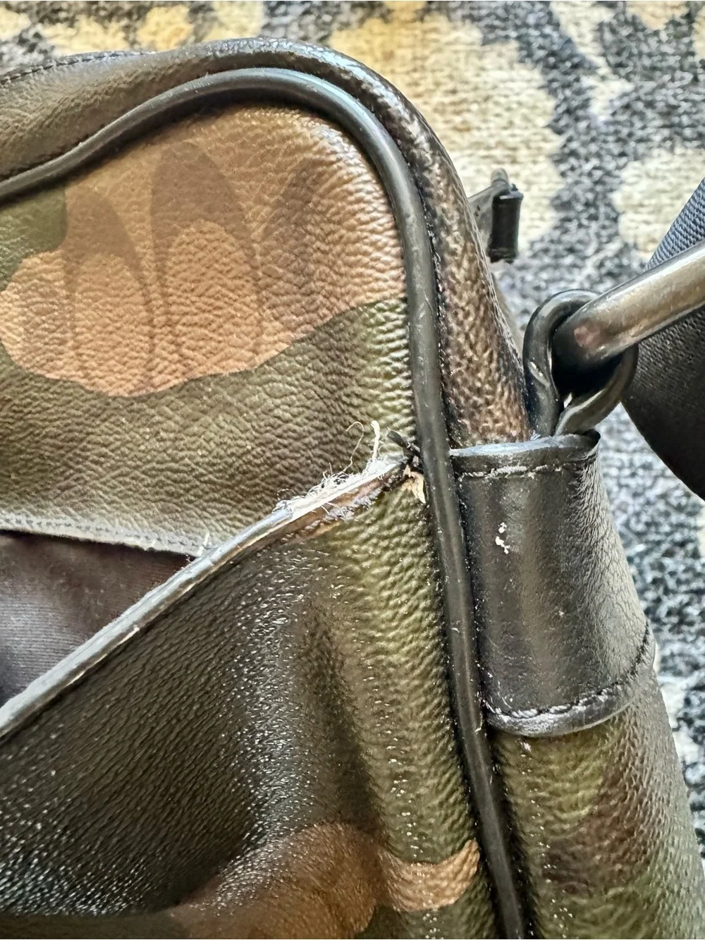 Coach Men's Charles Flight Camo Canvas Crossbody Bag Green/Brown-Needs Repair
